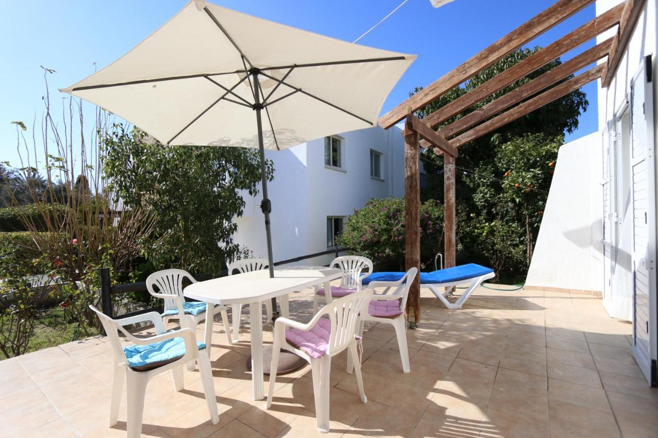 Paphos Gardens Apartment Dış mekan fotoğraf