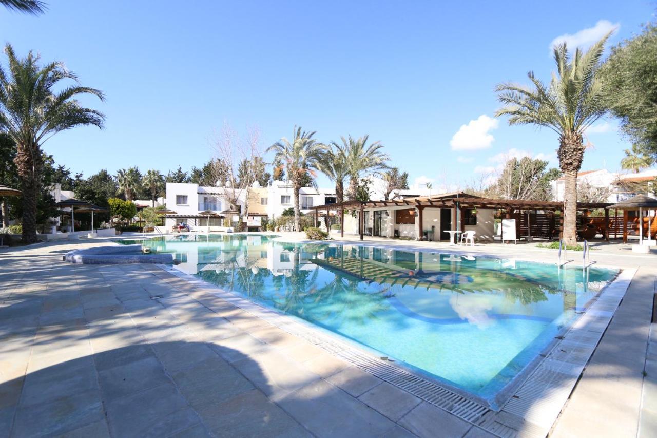 Paphos Gardens Apartment Dış mekan fotoğraf